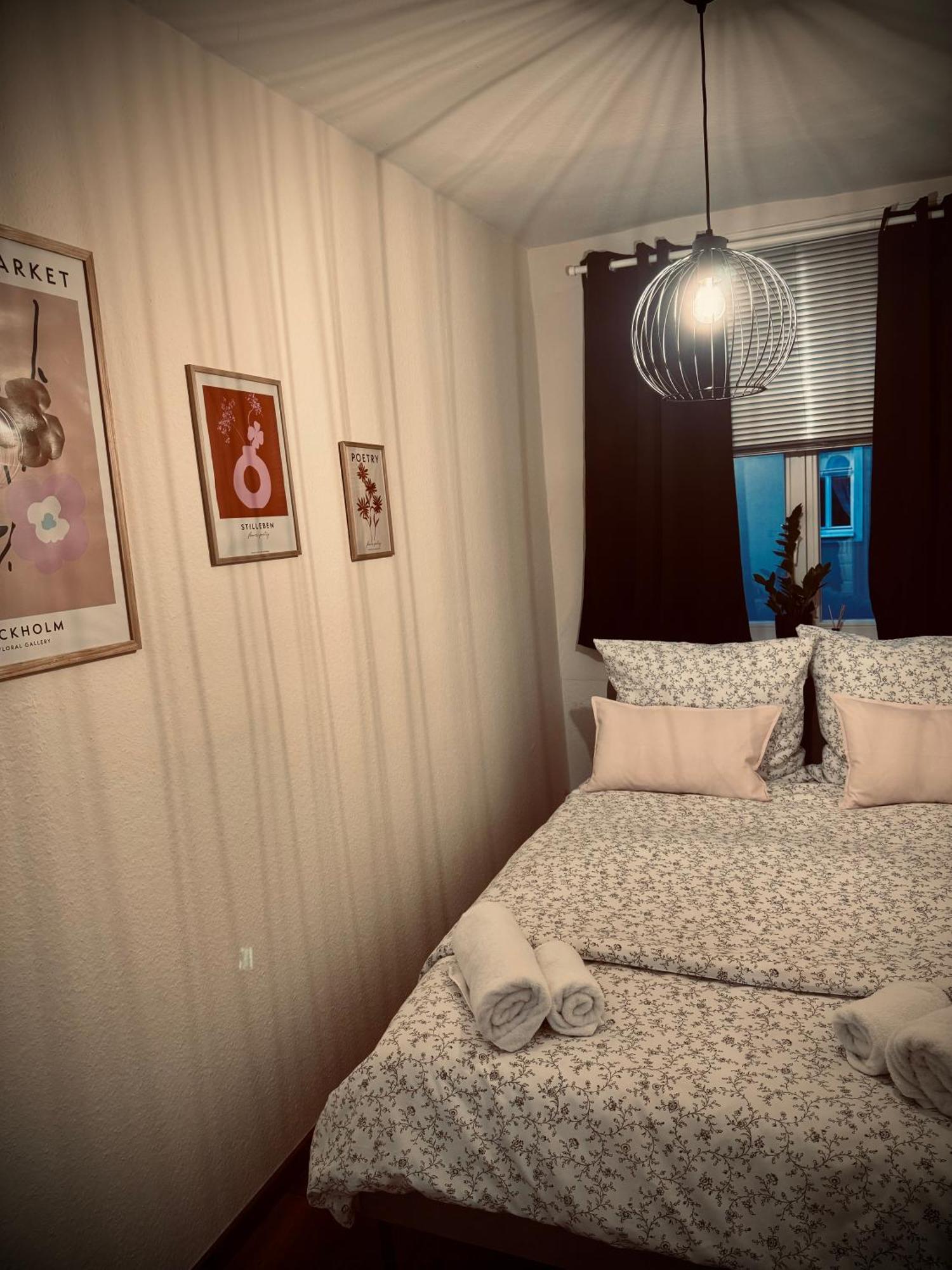 # One Apartment'S / Parkplatz / Schlossplatz كوبورغ المظهر الخارجي الصورة
